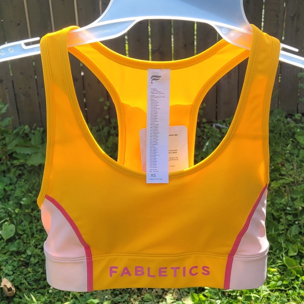 Fabletics size XS (0-2) sports bra NWT